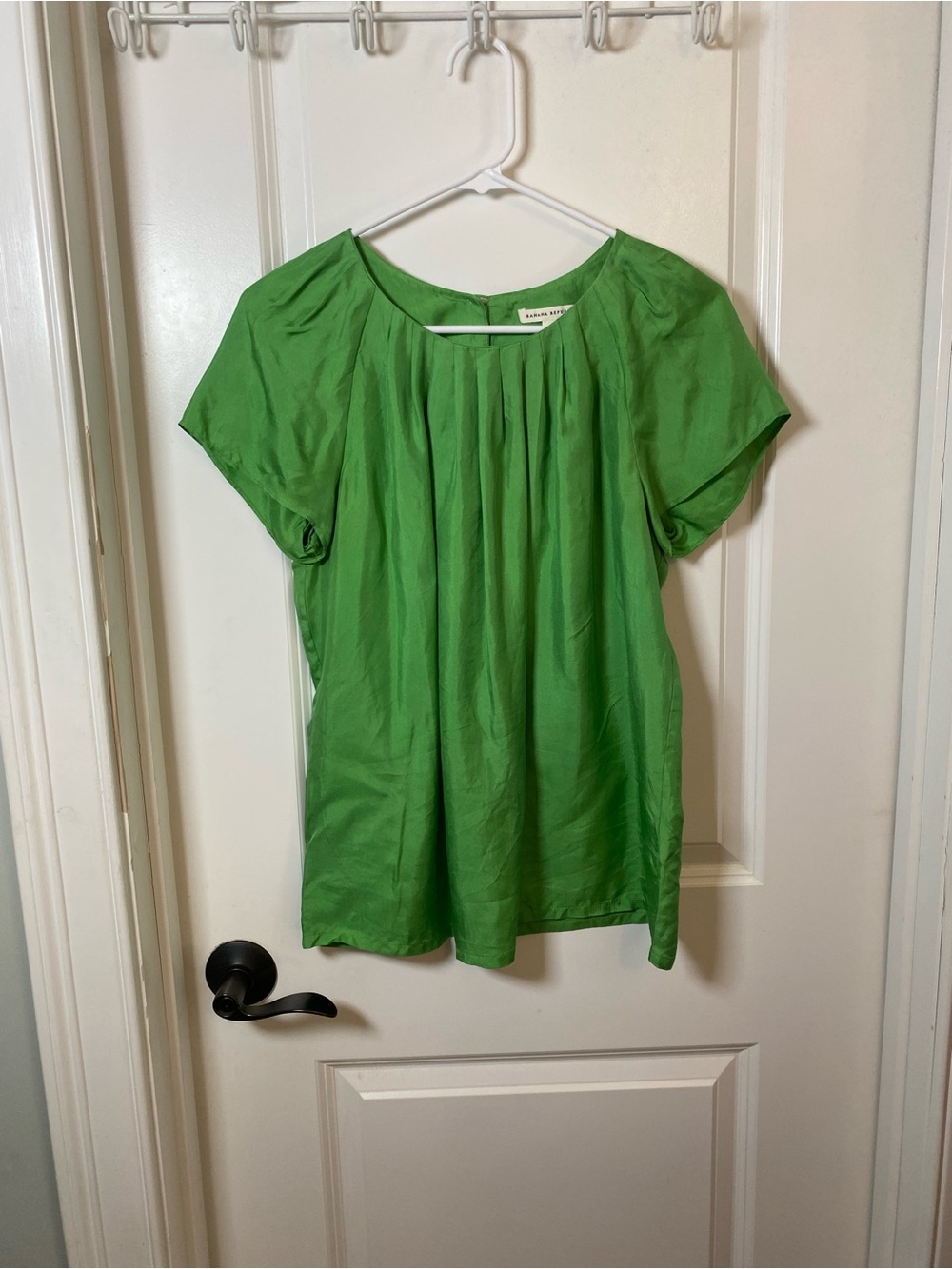 Banana Republic Green Silk Pleated Short-Sleeve Blouse